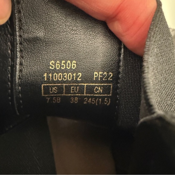 Stuart Weitzman Henley Suede Leather Chelsea Ankle Boot 7.5 - Picture 11 of 13